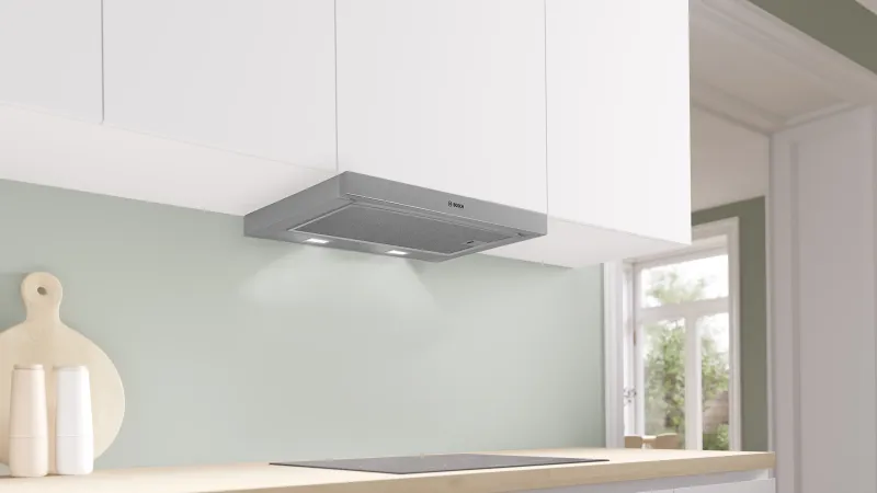 Bosch Serie 4 DFR067A52 extractor hood — view 3