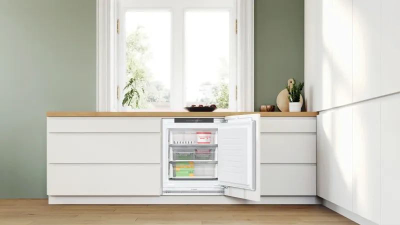 Bosch Serie 6 GUN21ADE0 refrigerator — view 4