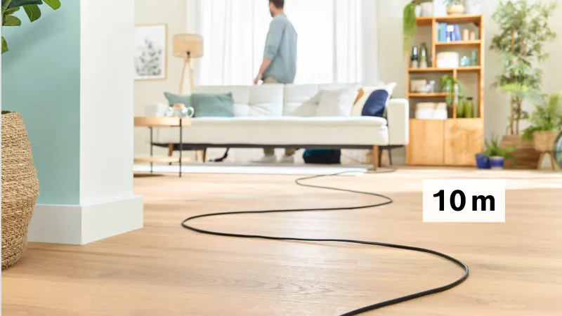 Bosch Serie 6 (bagless) vacuum cleaner — view 3