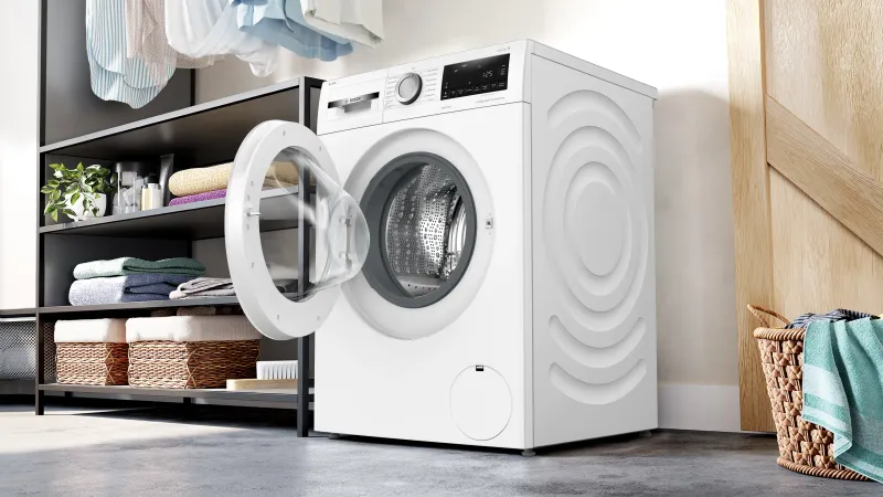 Bosch Series 6 WGG244F90 washing machine — view 4