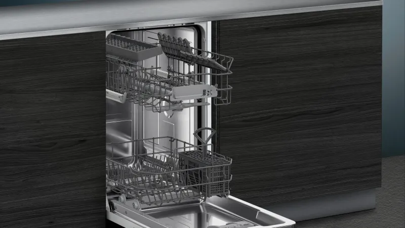 Siemens iQ100 SR61IX05KE dishwasher — view 4