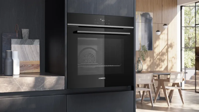 Siemens iQ300 HB571ABS3 oven — view 5