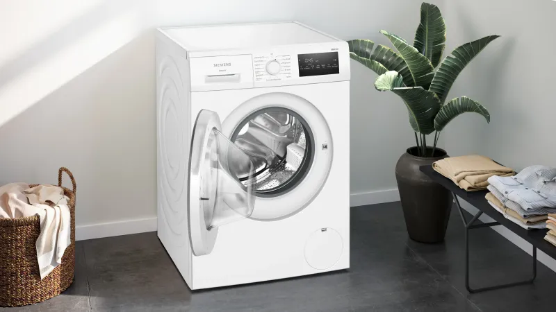 Siemens iQ300 WM14N22A washing machine — view 4