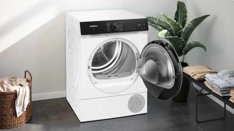 Siemens iQ500 WQ45H2BECO tumble dryer — view 4
