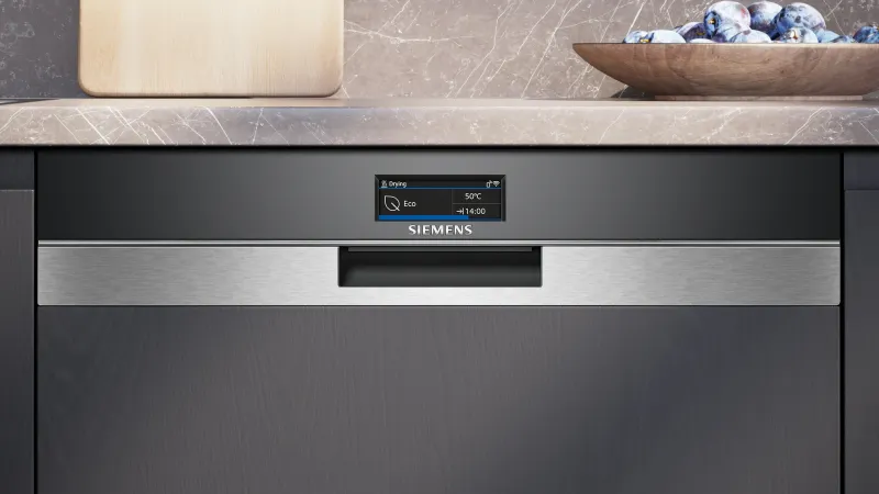 Siemens iQ700 SN57TS00CE dishwasher — view 3