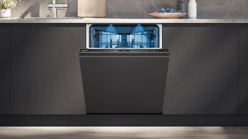 Siemens iQ700 SN87TX02CE dishwasher — view 2
