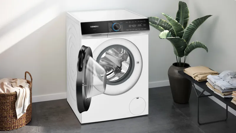 Siemens iQ700 WG56B2A42 washing machine — view 4
