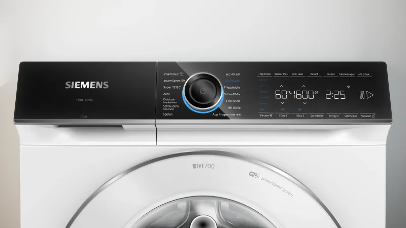 Siemens iQ700 WG66B2A91 washing machine — view 3