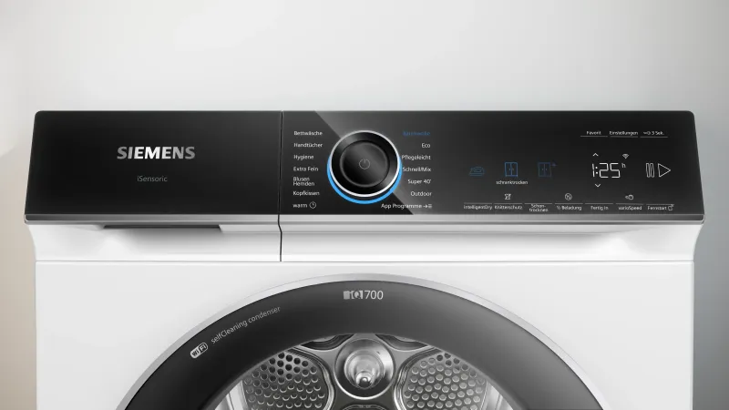 Siemens iQ700 WQ46B2D41 tumble dryer — view 2