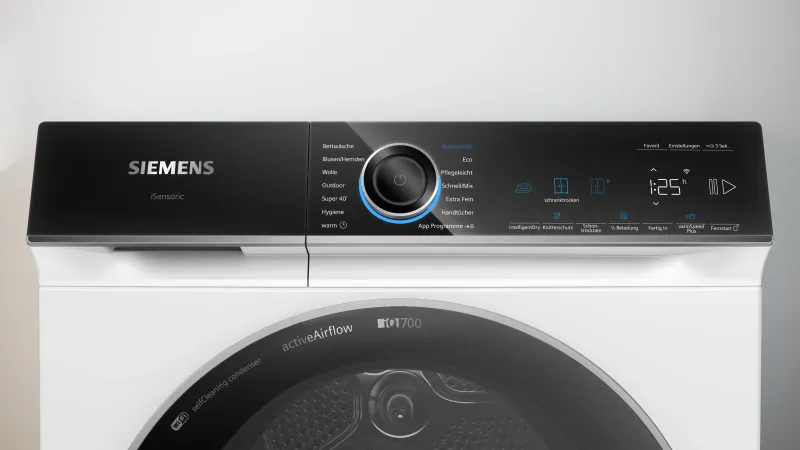 Siemens iQ700 WR47B2C40 tumble dryer — view 2