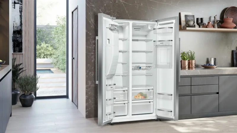 Siemens iQ500 KA93GAIDP refrigerator — view 3