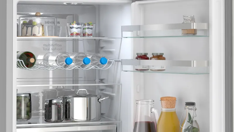 Siemens iQ300 KG36NVIAG refrigerator — view 3