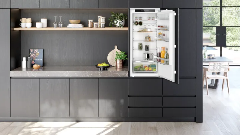 Siemens iQ500 KI41RADC0 refrigerator — view 2