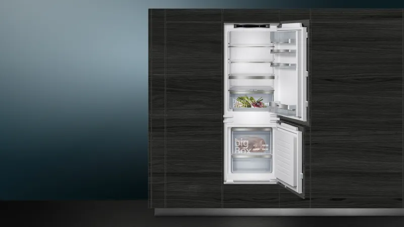 Siemens iQ500 KI77SADE0 refrigerator — view 2