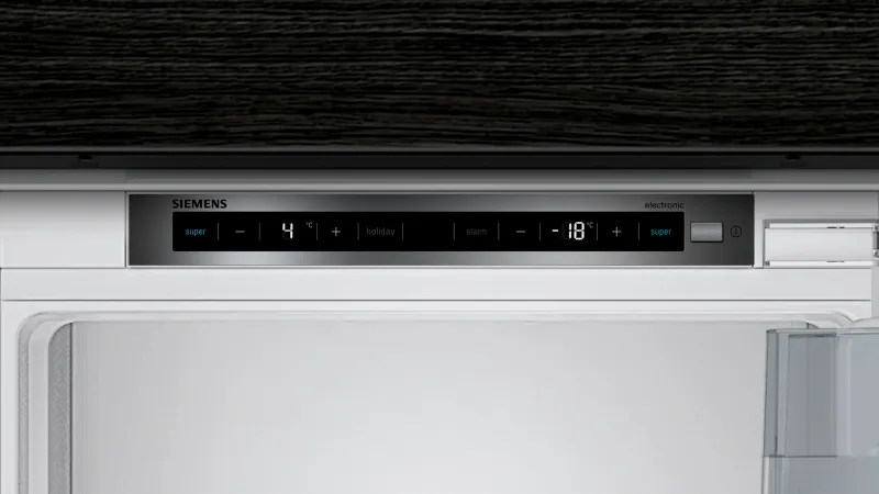 Siemens iQ500 KI77SADE0 refrigerator — view 3
